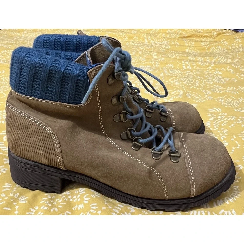 Rocketdog Women's Brown Ankle Boots Size 8.5 M Lace Up Chunky Boot  Corduroy